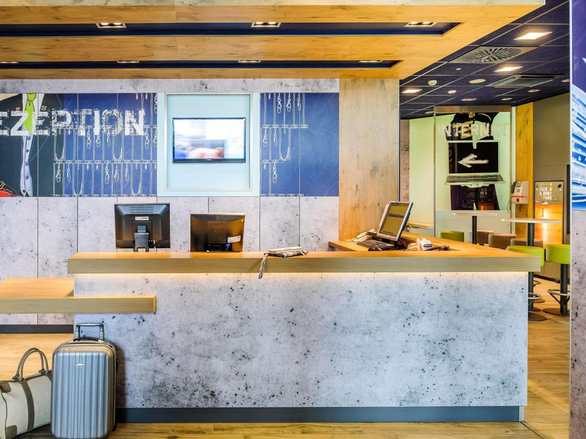 Ibis Budget Berlin Alexanderplatz — Photos 1